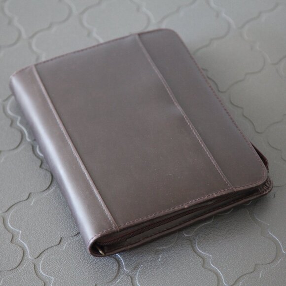 Vintage Buxton Leather Binder - Picture 6 of 10